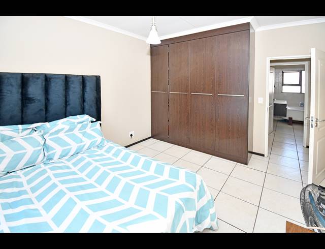 2 BEDROOM APARTMENT FOR SALE IN NOORDHANG